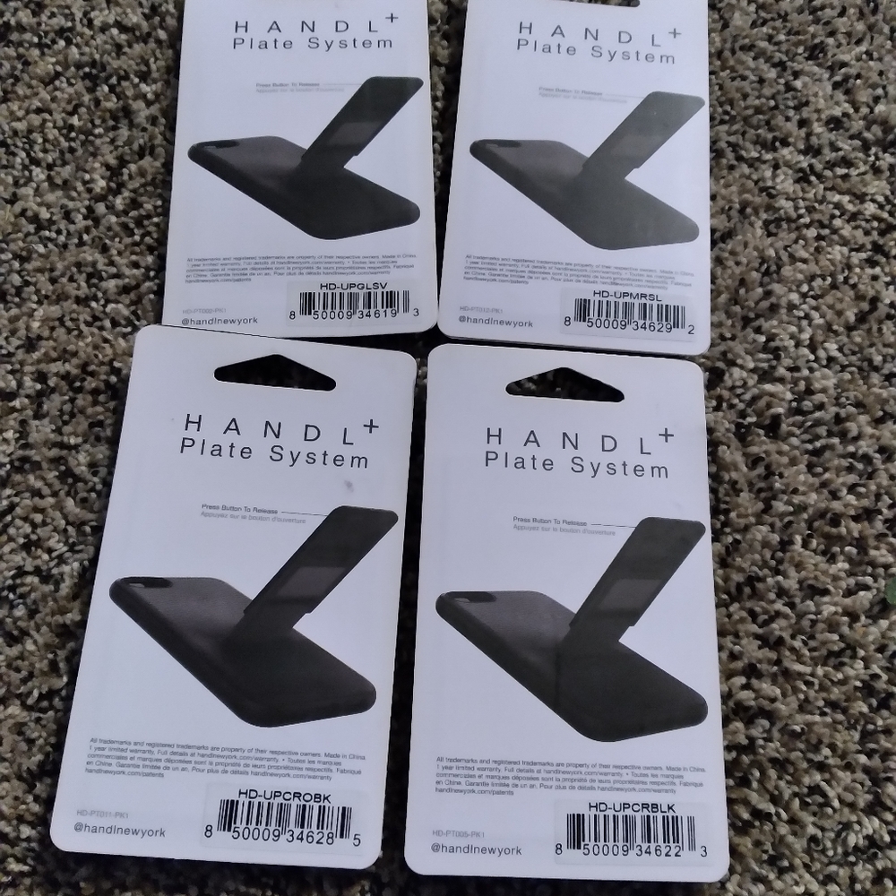 Handl+ plate cellphone stand